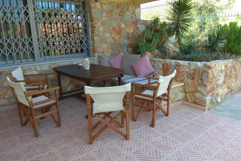 Seaside Villa Andronikos Amarynthos Exteriör bild