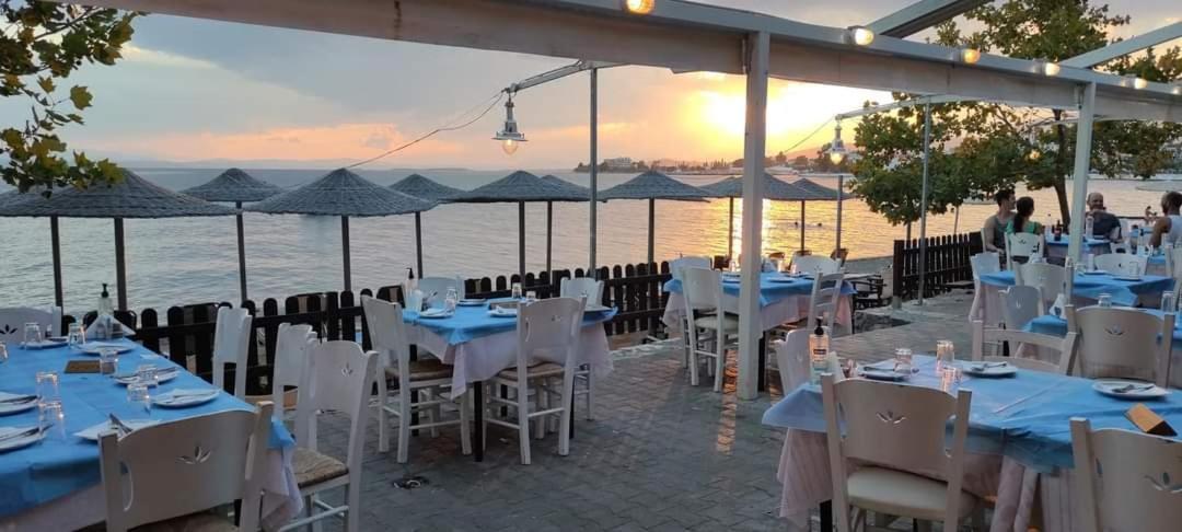Seaside Villa Andronikos Amarynthos Exteriör bild